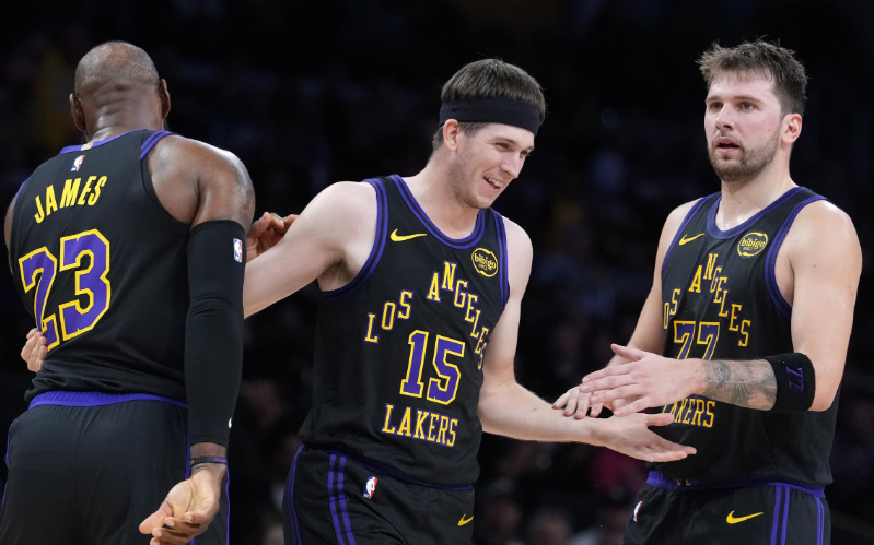 31分11板11助！就在今天，一项由科比保持的NBA纪录被卢卡打破了